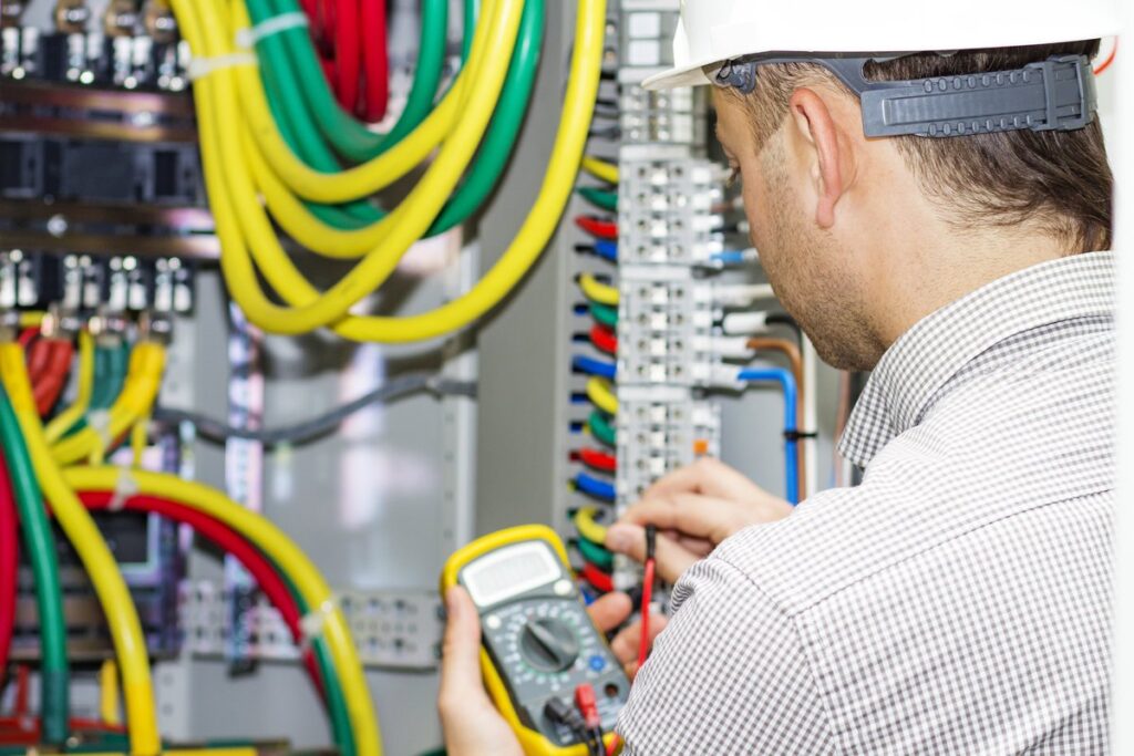شركة فحص الكابلات والتوصيلات
