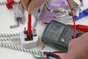 أجهزة فحص الكابلات الكهربائية