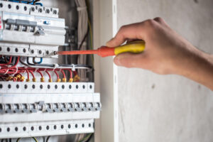 كشف التماس الكهرباء