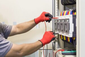 فني كشف التماس كهرباء بالرياض